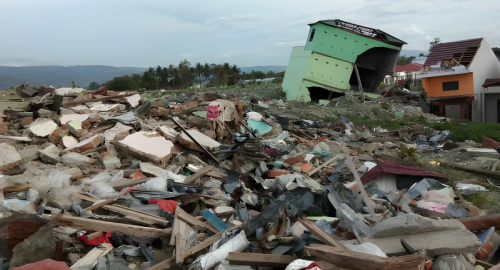 Terremoto in Indonesia, 20 morti dopo il sisma di magnitudo 7,7
